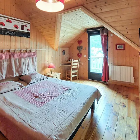 4 Bedroom Cozy In Mont-dore * Le Mont-Dore