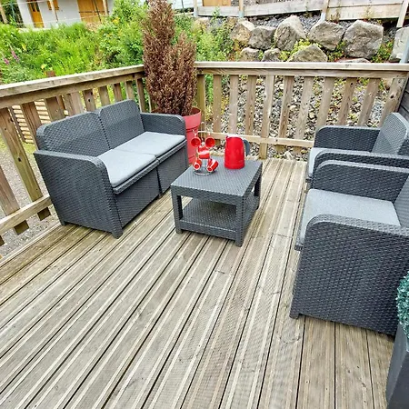 4 Bedroom Cozy In Mont-dore
